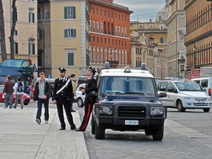 Finanziamenti per militari e forze di polizia